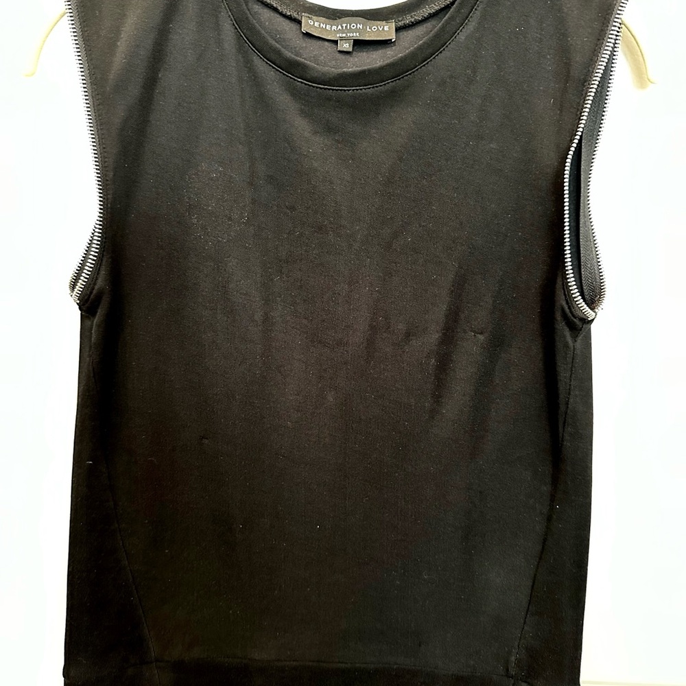 Black muscle tank with zipper design around arm holes size XS by Generation Love
